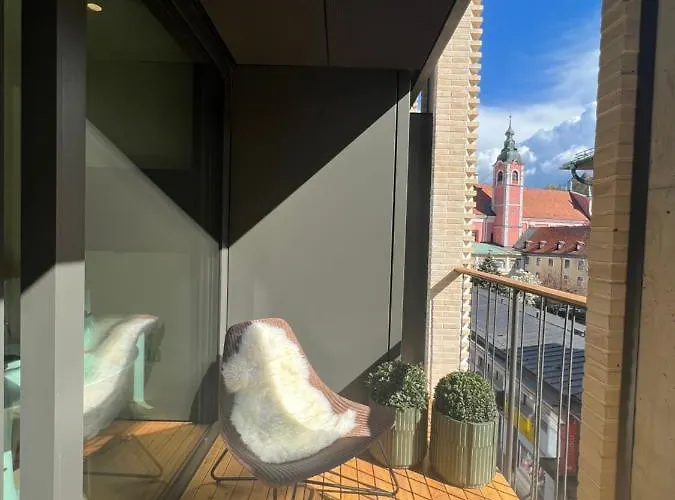 Castle View Luxury Suite