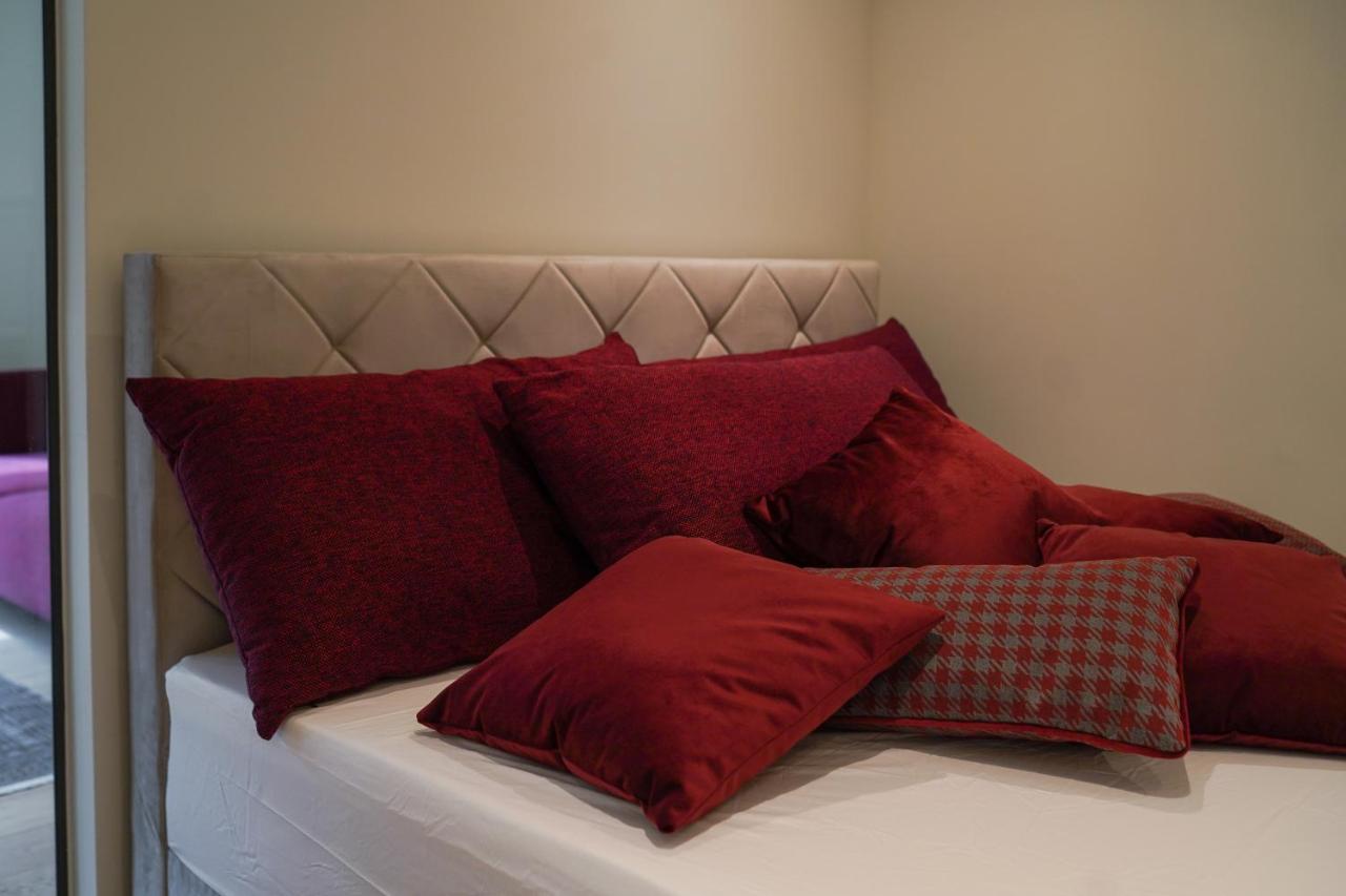 Castle View Luxury Apartment *